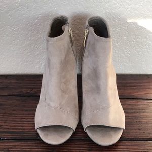 Liz Claiborne booties